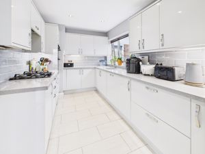 Kitchen- click for photo gallery
